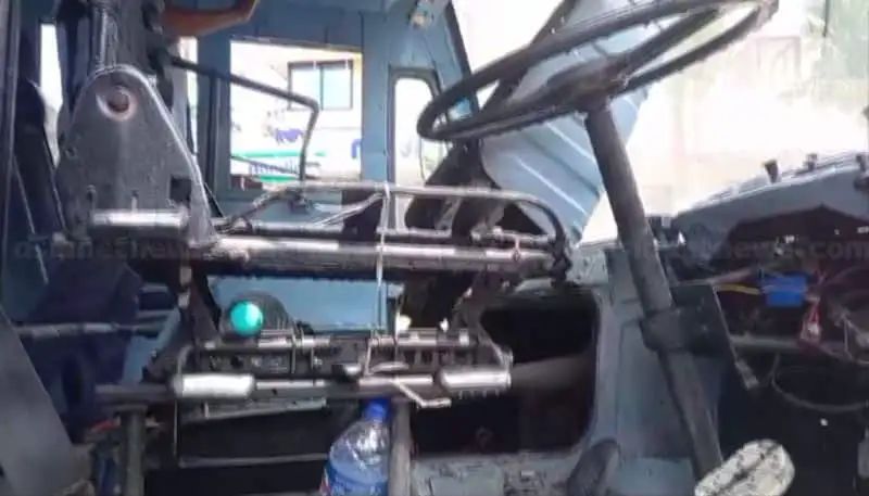 ഓടിക്കൊണ്ടിരുന്ന കെഎസ്‌ആര്‍ടിസി ബസിന് തീപിടിച്ചു