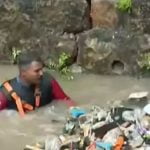 തോട് വൃത്തിയാക്കുന്നതിനിടെ തൊഴിലാളിയെ കാണാതായി