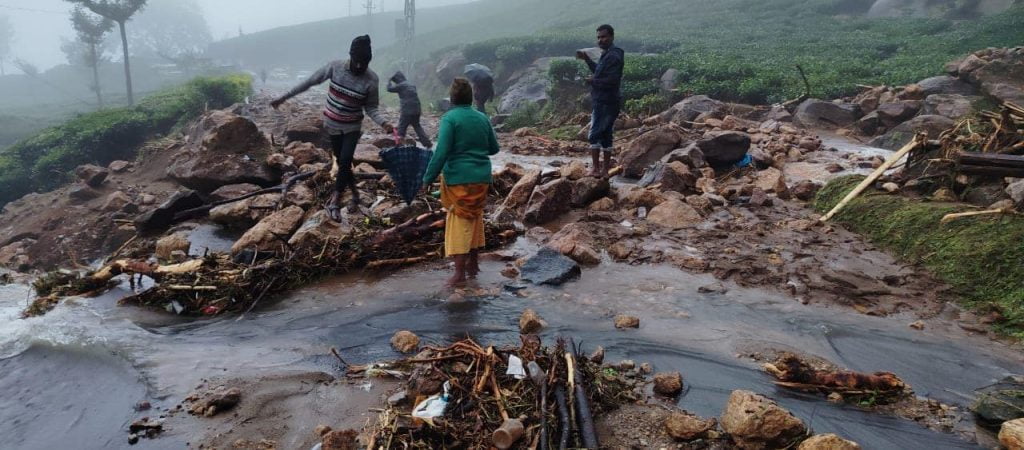 വയനാട് ഉരുൾപ്പൊട്ടൽ; മരണം11 ആയി, രക്ഷാപ്രവര്‍ത്തനം പുരോഗമിക്കുന്നു