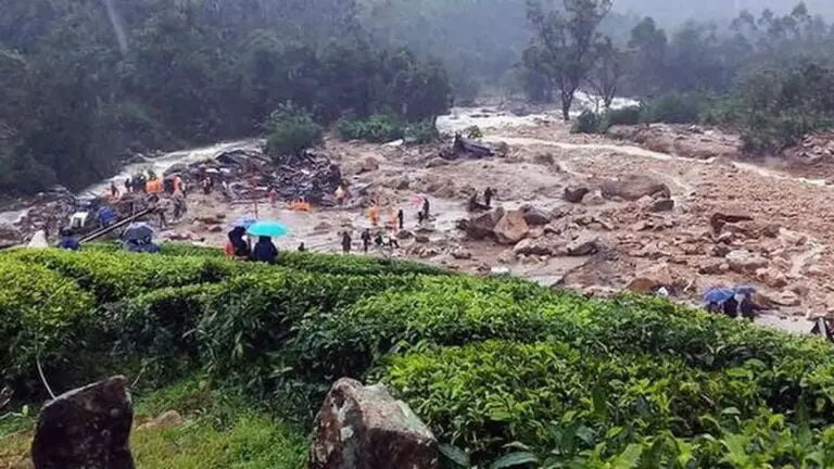 വയനാട് ഉരുള്‍പൊട്ടല്‍; കണ്‍ട്രോള്‍ റൂമുകളില്‍ കെഫോണ്‍ കണക്ഷൻ നല്‍കി