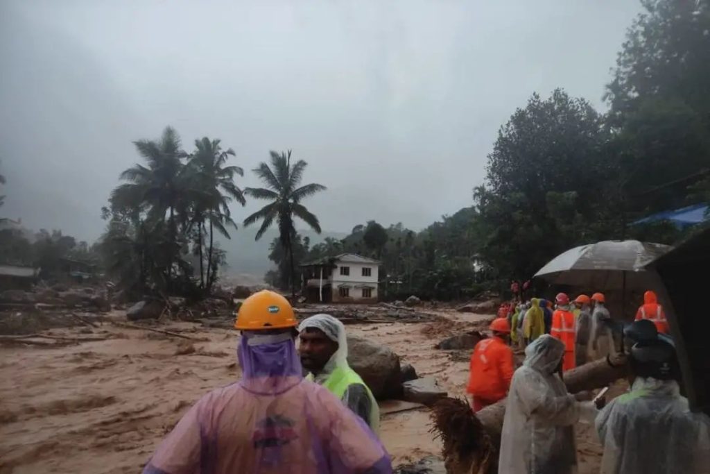 വയനാട് ഉരുള്‍പൊട്ടല്‍; താമരശ്ശേരി ചുരത്തില്‍ വാഹനങ്ങള്‍ക്ക് നിയന്ത്രണം
