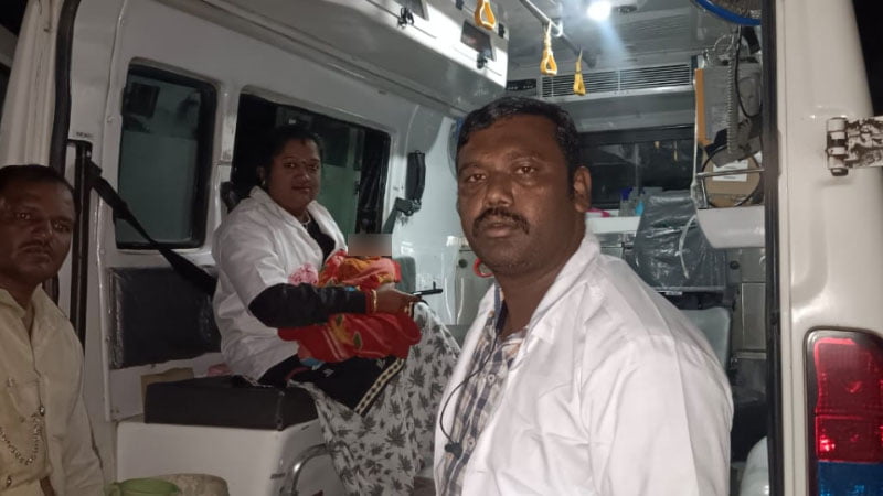 മൂന്ന് മാസം പ്രായമായ കുഞ്ഞിനെ റോഡരികിൽ ഉപേക്ഷിച്ച നിലയിൽ കണ്ടെത്തി