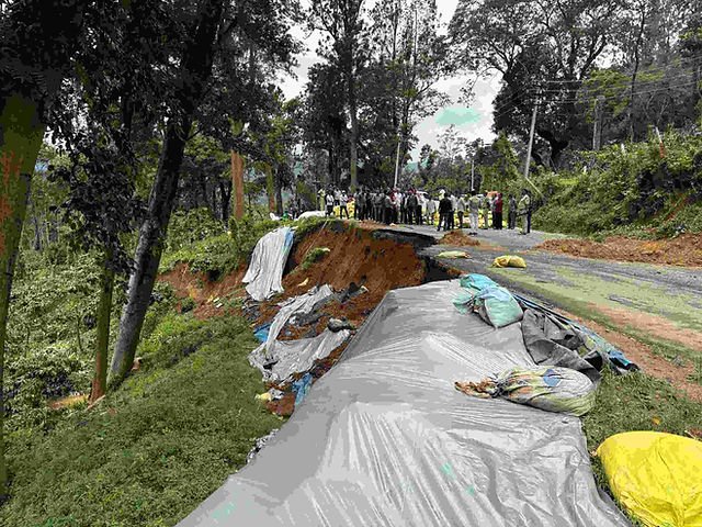 മണ്ണിടിച്ചിൽ; കുട്ട-മടിക്കേരി പാതയിൽ ഗതാഗത നിരോധനം