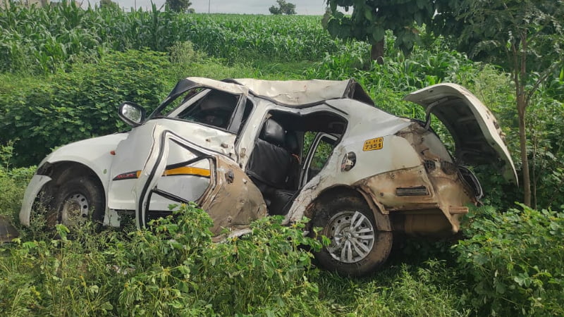 കാർ മരത്തിലിടിച്ച് നാല് പേർക്ക് ദാരുണാന്ത്യം