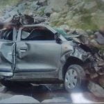 ജമ്മു കശ്മീരിലെ അനന്ത്നാഗിൽ കാർ തോട്ടിലേക്ക് മറിഞ്ഞ് ഒരു കുടുംബത്തിലെ എട്ട് പേർ മരിച്ചു