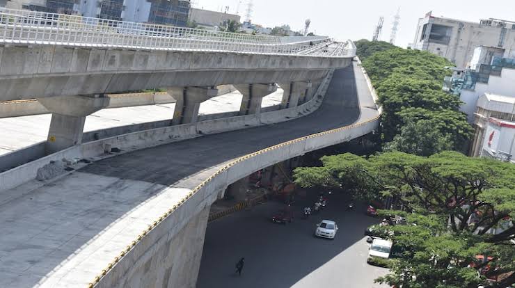 ബെംഗളൂരുവിലെ ആദ്യത്തെ ഡബിൾ ഡക്കർ മേൽപ്പാലം ട്രയൽ റണ്ണിനായി തുറന്നു