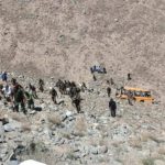 ലഡാക്കില്‍ സ്വകാര്യ ബസ് മലയിടുക്കിലേക്ക് മറിഞ്ഞ് വൻ അപകടം; ആറു പേര്‍ മരിച്ചു