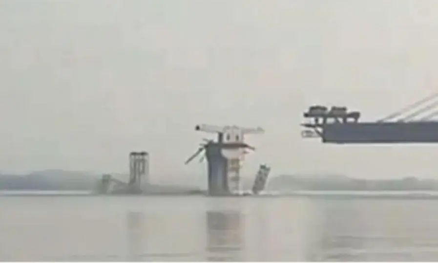 ബീഹാറില്‍ വീണ്ടും പാലം തകര്‍ന്നു; വീഡിയോ