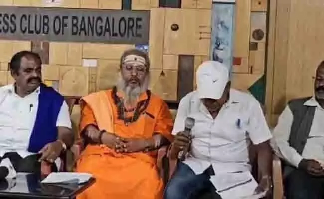 വാർത്ത സമ്മേളനത്തിനിടെ കോൺഗ്രസ് പ്രവർത്തകൻ കുഴഞ്ഞുവീണു മരിച്ചു