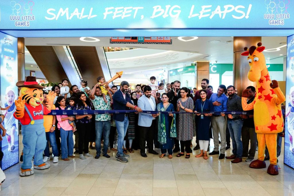 ആവേശമായി ബെം​ഗളൂരു ലുലുമാളിൽ കുട്ടിത്താരങ്ങളുടെ ഒളിമ്പിക്സ്