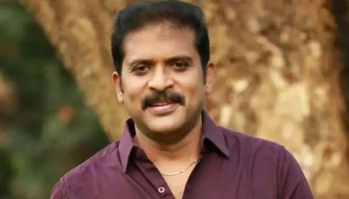 പോക്‌സോ കേസ്; നടൻ കൂട്ടിക്കല്‍ ജയചന്ദ്രൻ പോലീസ് സ്റ്റേഷനില്‍ ഹാജരായി