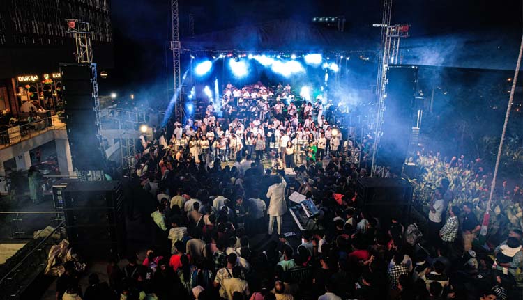 ലുലു മാളിലെ സ്വാതന്ത്ര്യദിന റോക്ക് മോബ് ശ്രദ്ധേയമായി