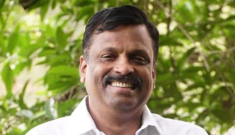 നിക്ഷേപ തട്ടിപ്പ്: കെ.പി.സി.സി സെക്രട്ടറി സി.എസ്. ശ്രീനിവാസനെ പാർട്ടി സസ്പെൻഡ് ചെയ്തു