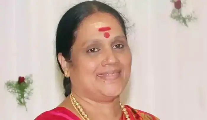 90 വയസായ കിളവിയുടെ വരെ കതക് മുട്ടും; മലയാള സിനിമയെപ്പറ്റി സംസാരിക്കാന്‍ പോലും താല്‍പര്യമില്ലെന്ന് നടി ശാന്തി