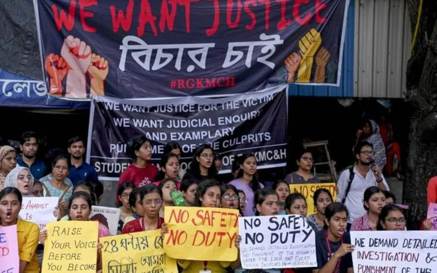 ബലാത്സംഗക്കൊലപാതകം; ഡല്‍ഹി എയിംസിലെ ഡോക്ടര്‍മാര്‍ സമരം അവസാനിപ്പിച്ചു, കൊൽക്കത്തയിലെ ഡോക്ടർമാർ സമരം തുടരും