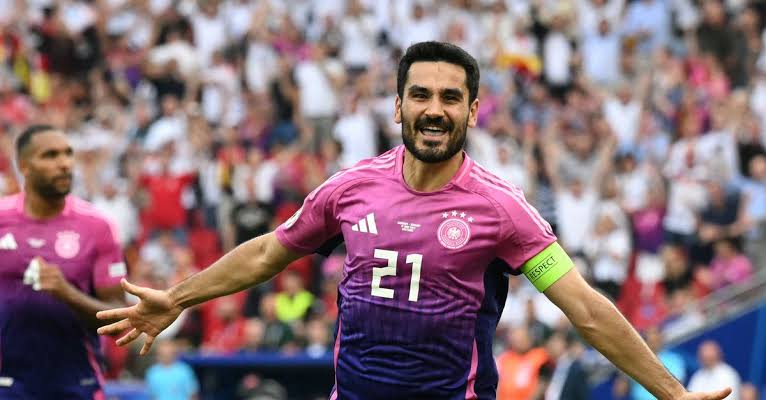 രാജ്യാന്തര ഫൂട്ബോളിൽ നിന്ന് വിരമിക്കൽ പ്രഖ്യാപിച്ച് ഇൽകായ് ​ഗുണ്ടോ​ഗൻ