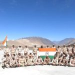 സമുദ്രനിരപ്പില്‍ നിന്നും 14,000 അടി ഉയരത്തിൽ ദേശീയ പതാക ഉയർത്തി ഇൻഡോ-ടിബറ്റൻ അതിർത്തി പോലീസ്