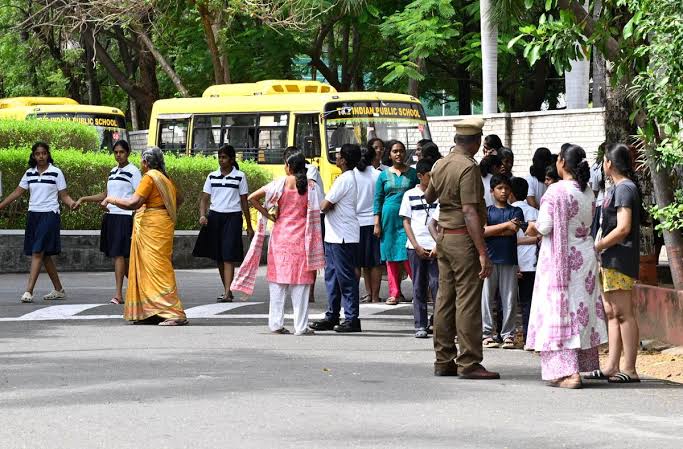 ബെംഗളൂരുവിൽ സ്വകാര്യ സ്കൂളിന് നേരെ ബോംബ് ഭീഷണി