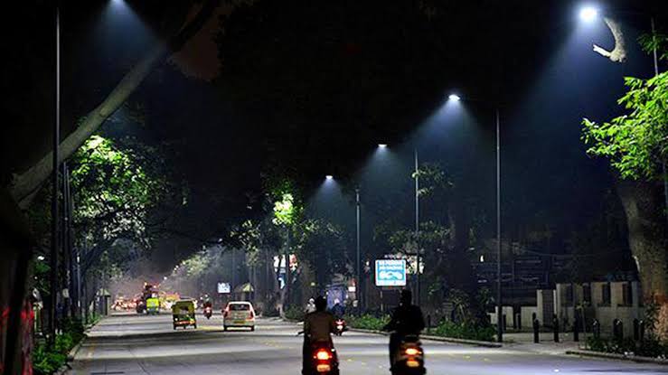 ബെംഗളൂരുവിൽ എൽഇഡി തെരുവുവിളക്കുകൾ സ്ഥാപിക്കാൻ പദ്ധതി