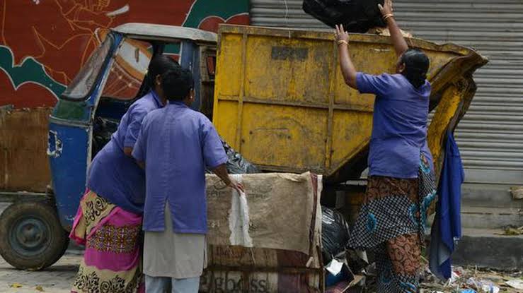 പൗരകർമ്മികർക്ക് ഇനി മുതൽ പുതിയ യൂണിഫോം