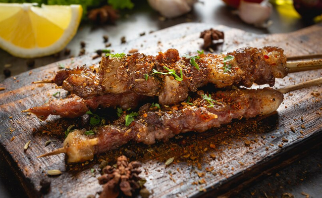 കബാബുകളിൽ ഭക്ഷ്യയോഗ്യമല്ലാത്ത രാസവസ്തുക്കൾ കണ്ടെത്തി