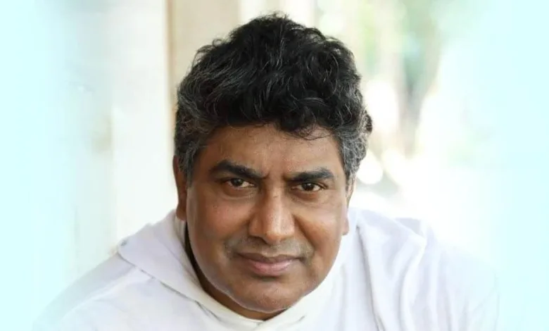 ഹോട്ടലില്‍ വച്ച് പീഡിപ്പിച്ചെന്ന് പരാതി; സംവിധായകൻ ശ്രീകുമാർ മേനോനെതിരെ കേസെടുത്തു