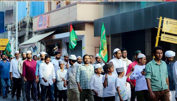 നബിദിന റാലി നടത്തി