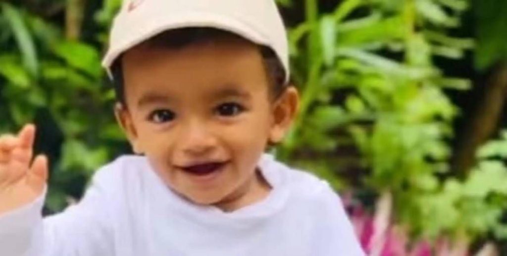 കളിക്കുന്നതിനിടെ ഗേറ്റ് ദേഹത്ത് വീണ് രണ്ടര വയസുകാരന് ദാരുണാന്ത്യം