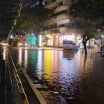 മുംബൈയിൽ കനത്തമഴ; റെഡ് അലര്‍ട്ട്, വിമാനങ്ങള്‍ വഴിതിരിച്ച് വിട്ടു, വിദ്യാഭ്യാസ സ്ഥാപനങ്ങൾക്ക് ഇന്ന് അവധി