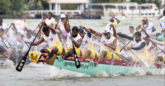 നെഹ്റു ട്രോഫി വള്ളംകളി; ജലരാജാവായി കാരിച്ചാല്‍ ചുണ്ടൻ