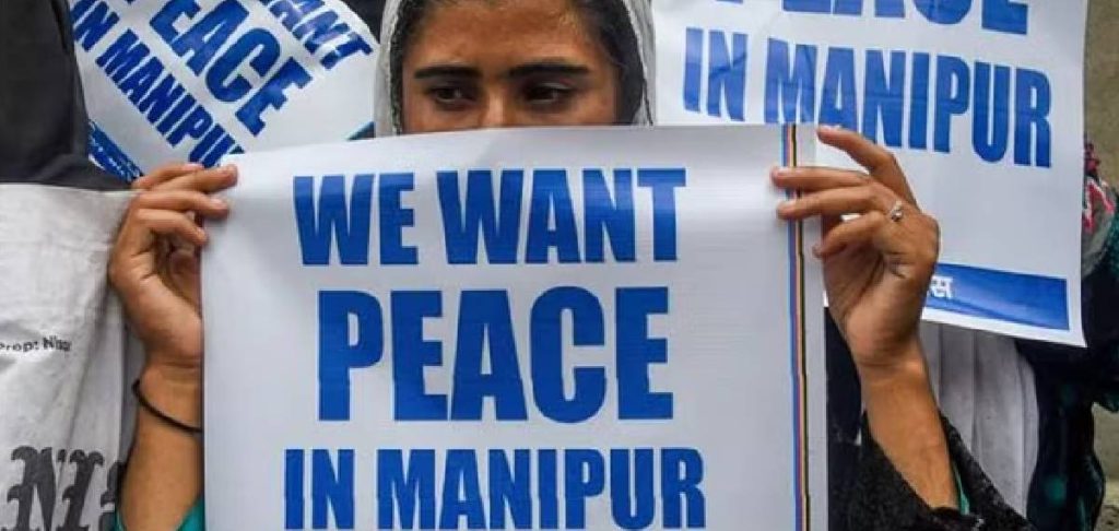 മണിപ്പൂരില്‍ ഇന്റര്‍നെറ്റ് പുനസ്ഥാപിച്ചു; സ്‌കൂളുകള്‍ ഇന്ന് മുതല്‍ തുറക്കും