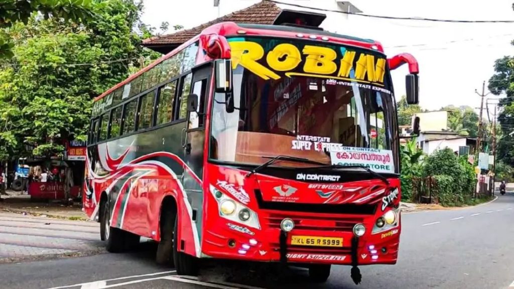 ബോര്ഡ് വച്ച് ആളെ കയറ്റാന് അനുവാദമില്ല; ഹൈക്കോടതി റോബിന് ബസ് ഉടമയുടെ ഹര്ജി തള്ളി