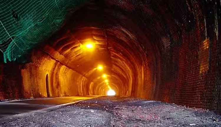 വിഴിഞ്ഞം തുറമുഖം മുതൽ ബാലരാമപുരം വരെ മണ്ണിനടിയിലൂടെ 10 കിലോമീറ്റര്‍ റെയില്‍വേ ട്രാക്ക് നിര്‍മിക്കുന്നു