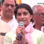 രാജ്യം എനിക്കൊപ്പമുണ്ട്; ബ്രിജ് ഭൂഷണതിരെ പ്രതികരിച്ച് ഗുസ്തി താരം വിനേഷ് ഫോഗട്ട്