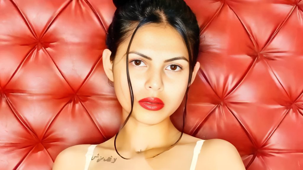 അനധികൃതമായി ഇന്ത്യയില്‍ തങ്ങിയ ബംഗ്ലാദേശി പോണ്‍ താരം അറസ്റ്റില്‍