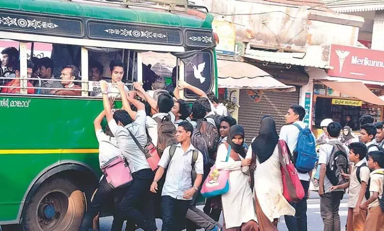 സ്വകാര്യ ബസ്സുകളിലെ കണ്സഷന് പാസുകള് ഇനി മുതല് മൊബൈല് ആപിലൂടെ; പ്രഖ്യാപനവുമായി ഗതാഗത മന്ത്രി