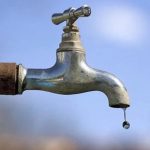 കുടിവെള്ളംമുട്ടി തിരുവനന്തപുരം, വ്യാപക പ്രതിഷേധം; ഇന്ന് വൈകിട്ടോടെ പരിഹാരമാകുമെന്ന് മന്ത്രി