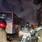ഓടിക്കൊണ്ടിരുന്ന ബിഎംടിസി ഇലക്ട്രിക് ബസിന് തീപിടിച്ചു