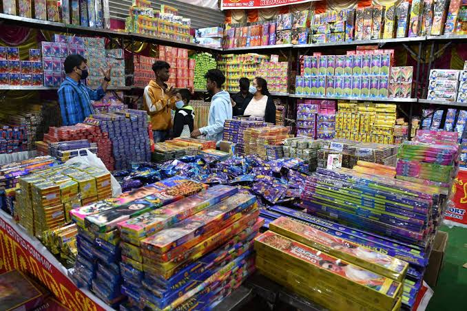 ദീപാവലി; പടക്ക വിൽപന നിരീക്ഷിക്കാൻ ടാസ്ക് ഫോഴ്സ് രൂപീകരിച്ചു