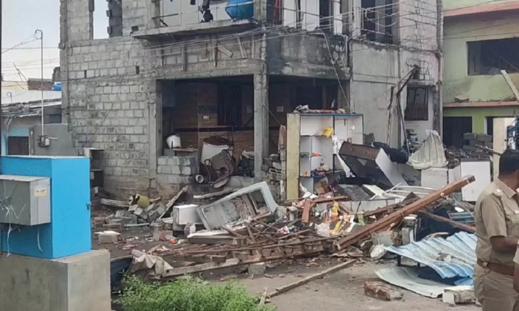 പടക്ക നിർമാണ ശാലയിൽ സ്ഫോടനം; ഒമ്പത് മാസം പ്രായമായ കുഞ്ഞ് ഉൾപ്പടെ മൂന്ന് പേർ മരിച്ചു