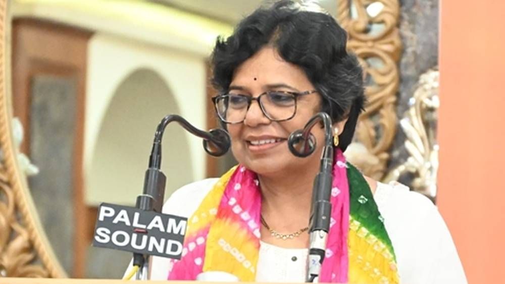 ബിജെപി ദേശീയ സെക്രട്ടറി വിജയ രഹാട്കര്‍ വനിത കമ്മീഷന്‍ അധ്യക്ഷ