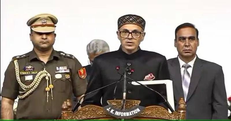 ജമ്മുകശ്മീര്‍ മുഖ്യമന്ത്രിയായി ഒമര്‍ അബ്ദുല്ല സത്യപ്രതിജ്ഞ ചെയ്ത് അധികാരമേറ്റു