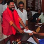 പാലക്കാട്ട് പി. സരിൻ പത്രിക സമര്പ്പിച്ചു