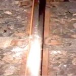 മംഗളൂരുവില്‍ പാളത്തില്‍ കല്ലുകള്‍ വെച്ച്‌ ട്രെയിൻ അട്ടിമറി ശ്രമം