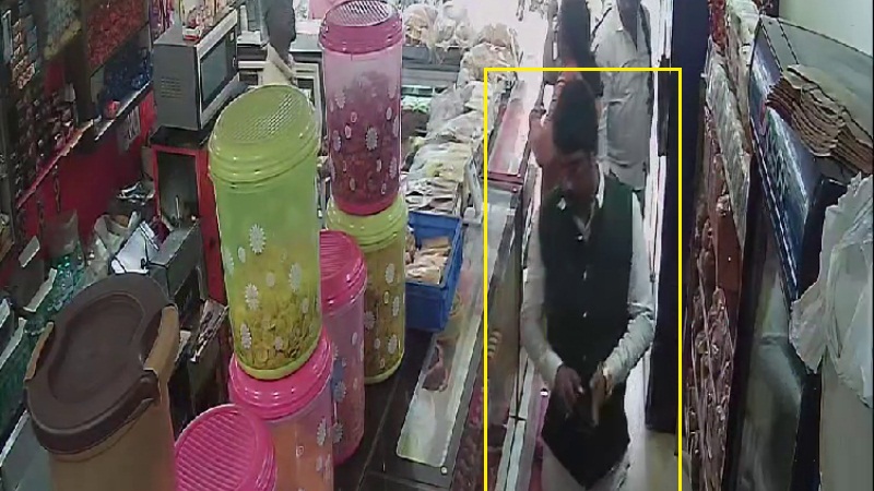 ബേക്കറി ഉടമകളെ ഭീഷണിപ്പെടുത്തി പണം തട്ടൽ; യൂട്യൂബർ പിടിയിൽ