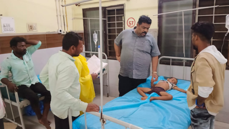 ഭക്ഷ്യവിഷബാധ; മതപരമായ ചടങ്ങിൽ നിന്ന് ഭക്ഷണം കഴിച്ച 20 പേർ ആശുപത്രിയിൽ