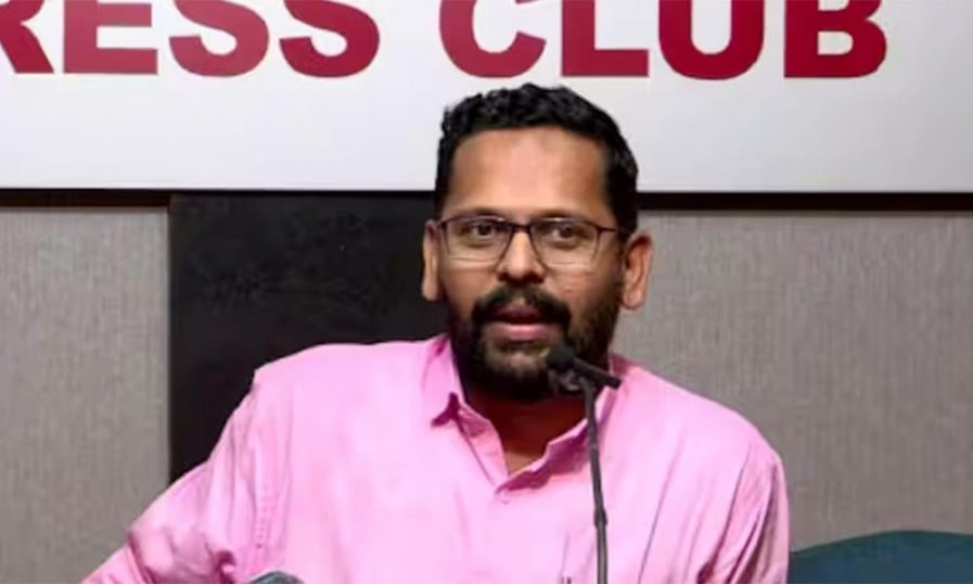 തെറ്റ് തിരുത്തിയില്ലെങ്കില്‍ ഹരിയാന ആവര്‍ത്തിക്കും; പാലക്കാട് സ്ഥാനാര്‍ഥിത്വം പുനപ്പരിശോധിക്കണമെന്ന് പി സരിന്‍