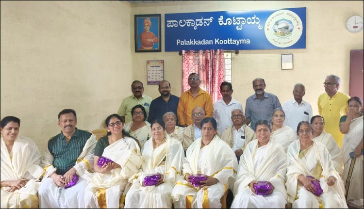 പാലക്കാടൻ കൂട്ടായ്മ വനിതാവിഭാഗം ഓണാഘോഷം സംഘടിപ്പിച്ചു