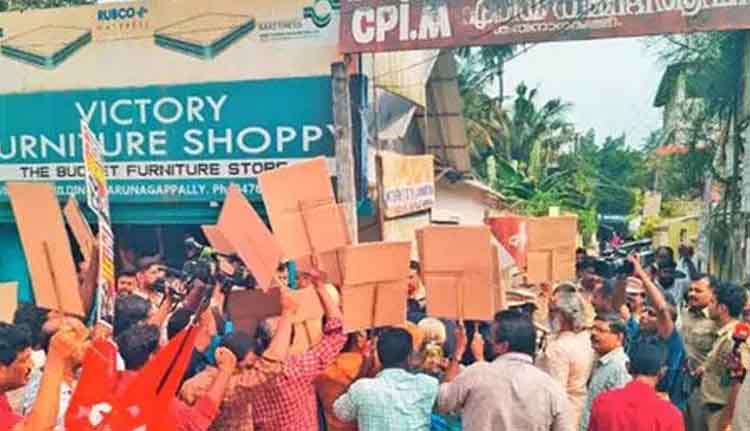 വിഭാഗീയത; സിപിഐഎം കരുനാഗപ്പള്ളി ഏരിയാ കമ്മിറ്റി പിരിച്ചുവിട്ടു