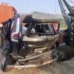 അമിതവേഗത്തിലെത്തിയ കാര്‍ ട്രക്കിലിടിച്ച്‌ അപകടം; അഞ്ച് ഡോക്ടര്‍മാര്‍ക്ക് ദാരുണാന്ത്യം